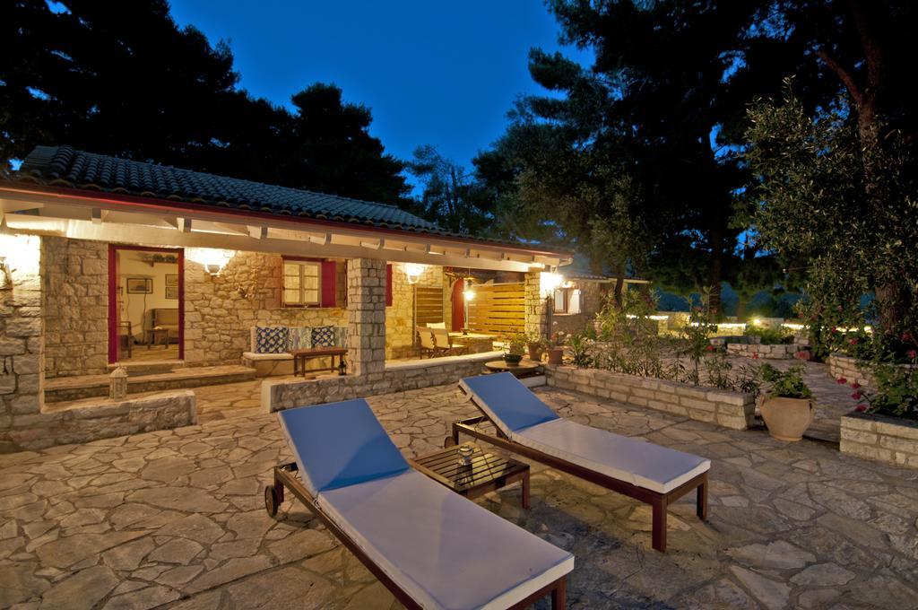 Captain Mike'S Villa II Sívota Eksteriør bilde